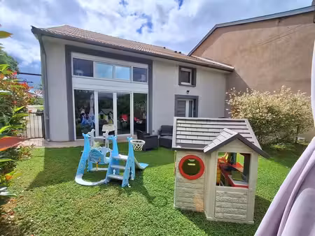 a vendre!! maison entièrement rénovée  4 chambres  grange et jardin à dombasle en argonne