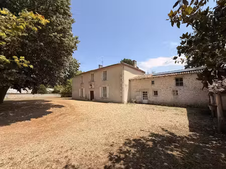 vente maison 8 pièces 222 m² saint-pardoult (17400)