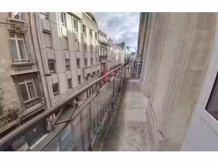 location appartement 3 pièces 66 m² à bordeaux (33000)  1 600 €