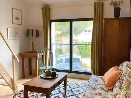 location meublée appartement 1 pièce 17 m² à la rochelle (17000)  500 €