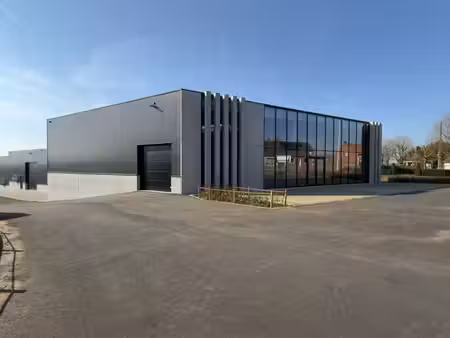 handelsruimte 420m² te koop in tielt