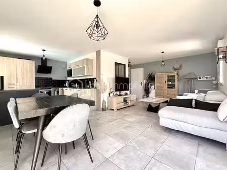 duplex de 84 m² à genas