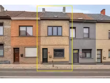 maison prête à emménager avec 4 chambres et grand jardin