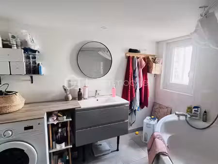 maison de 76 m² à les ageux