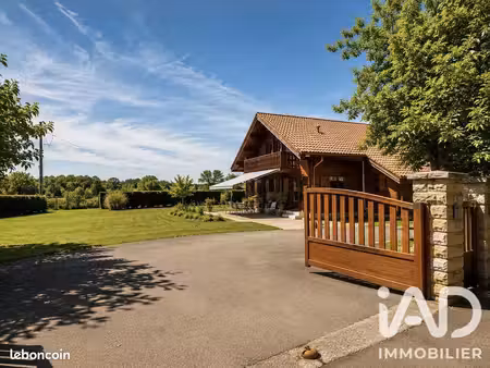 chalet 9 pièces 172 m²