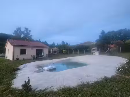 maison 65 m2 + garage 35m2 + piscine lagon 100 m2