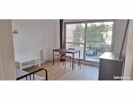 loue studio meublé – 24 m2- gare st jean