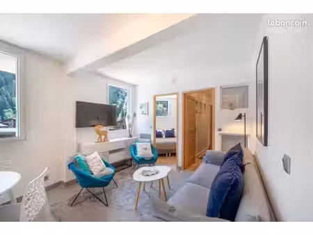 bail mobilité – t2 cabine 33 m² – balcon vue aiguille du midi/glacier des bossons/mont-bla