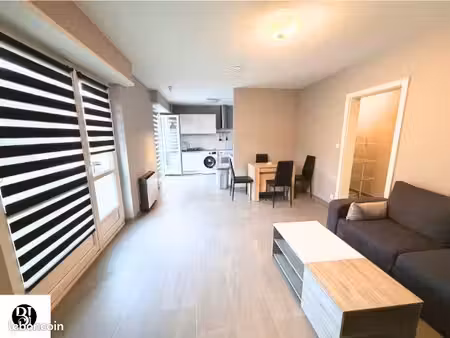 2 pièces meublé avec balcon