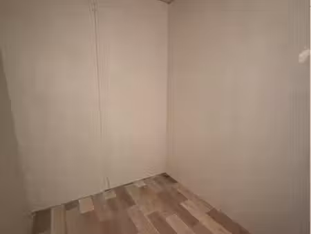 location box / box à louer