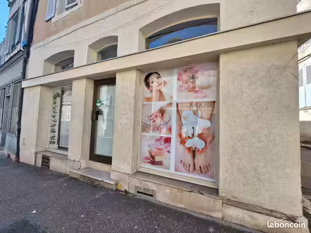 local commercial 50 m² auxerre