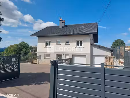 maison 6 pièces 156 m²