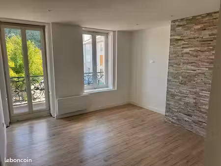à louer t3 duplex disponible de suite