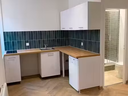 charmant studio entièrement rénové – rue grignan (proche vieux port  palais de justice  13