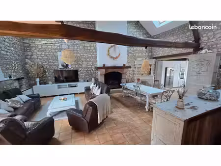 maison à louer à 10 min autoroute a6 auxerre nord et 10 min de la gare de laroche-migennes