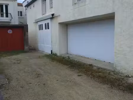 box garage