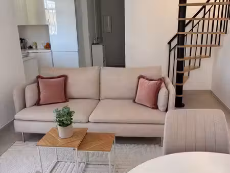 t2 duplex meublé – les lecques – à 2 min à pied de la plage