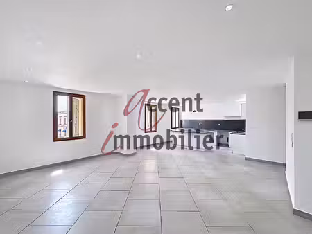 coup de coeur ! spacieux t4 de 101 m² plein sud en hyper-centre de cavaillon