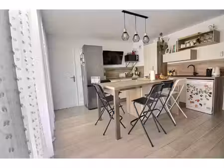 appartement gardanne t4 avec double box et terrasse