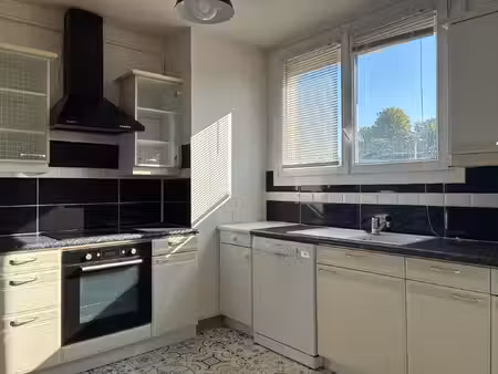 appartement t3  proche centre-ville et commerces