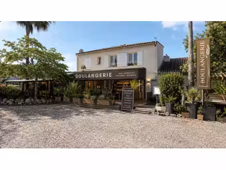 droit au bail  axe passant st tropez - 19 000 €/an