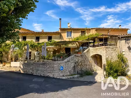 vente restaurant 145 m²