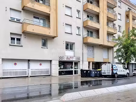 les carmes / république - parking à vendre