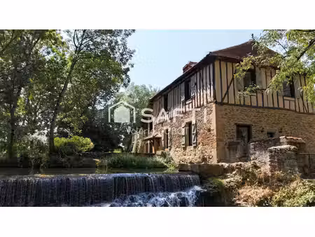 moulin du xiii eme siècle  entièrement rénové