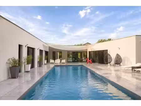 villa contemporaine de plain-pied 182m2 avec piscine albi madeleine