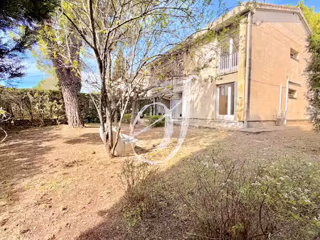 villa en pierres de type 8  sept chambres avec jardin & gara