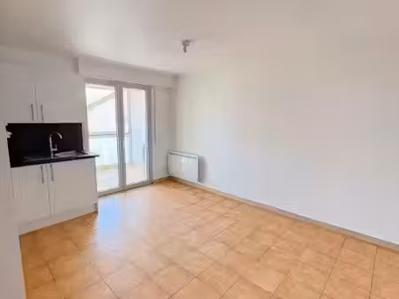 location appartement 2 pièces 41.53 m² à drancy (93700)  900 €