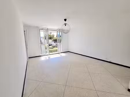 à louer – appartement t3 de 62 m² marignane