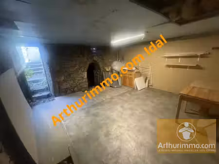 cave saine et propre  idéale pour le stockage