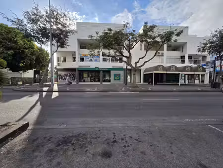 local commercial chaussee royal - saint paul