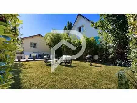 jolie maison individuelle au pecq (domaine privé) avec 3 chambres et jardin