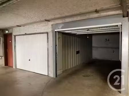 parking à louer - 15 m2 - nantes - 44 - pays-de-loire