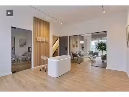bureau (212 m²) avec maison (105 m²) à vendre à evergem
