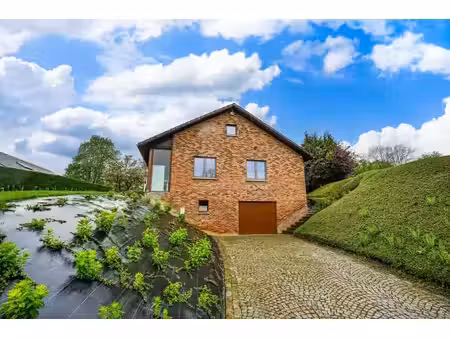 maison 2 chambres avec garage et jardin