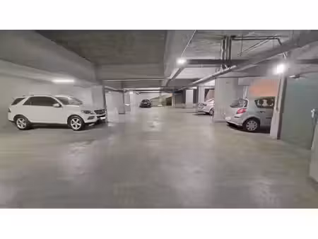 parking/boxe de garage