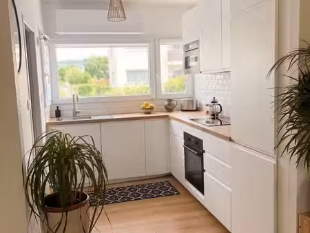 appartement 3 pièces 63 m²