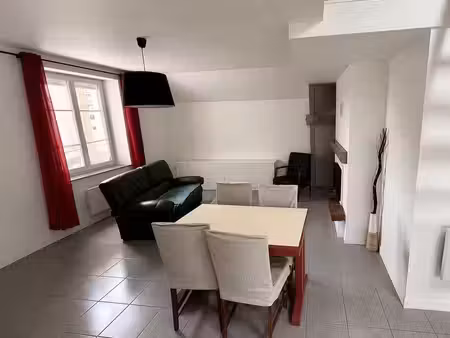 t3 meublé quartier gare. + de 80m² habitables