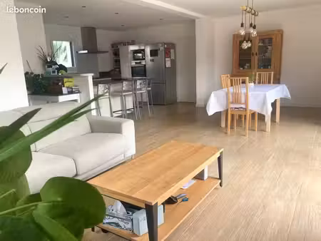 très agréable maison récente indépendante