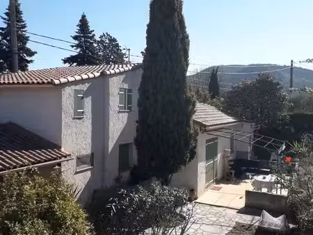 agréable villa t4 soleil  calme à aubagne