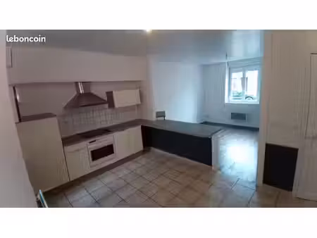 logement de 61m2 à froncles