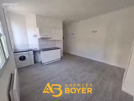 studio 2 pièces 28 m²