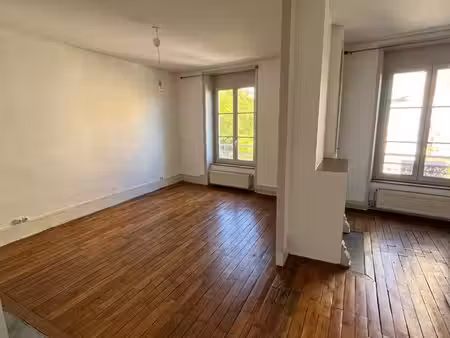 location appartement centre ecully