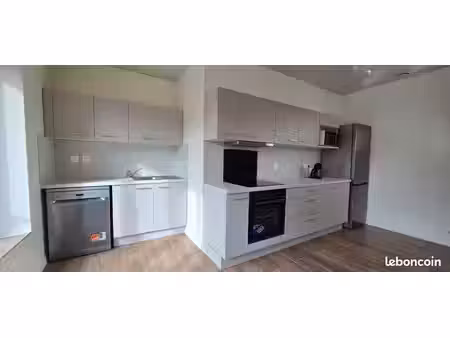 appartement t3 meublé de 72 m² rénové - garage 35 m²