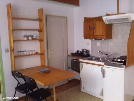studio meublé  en plein cœur des commodités