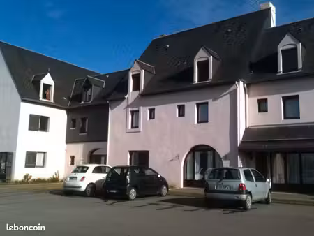 location studio meublé
