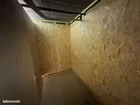 box de 6 m2 libre